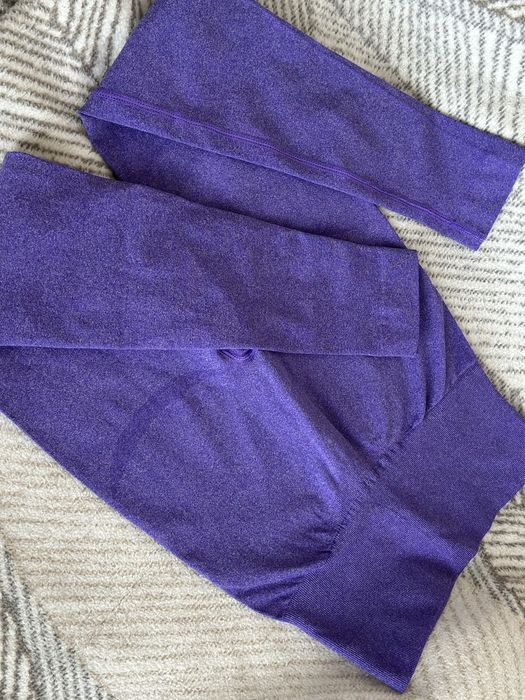 Жіночі трендові лосіни з пуш-ап для фітнесу