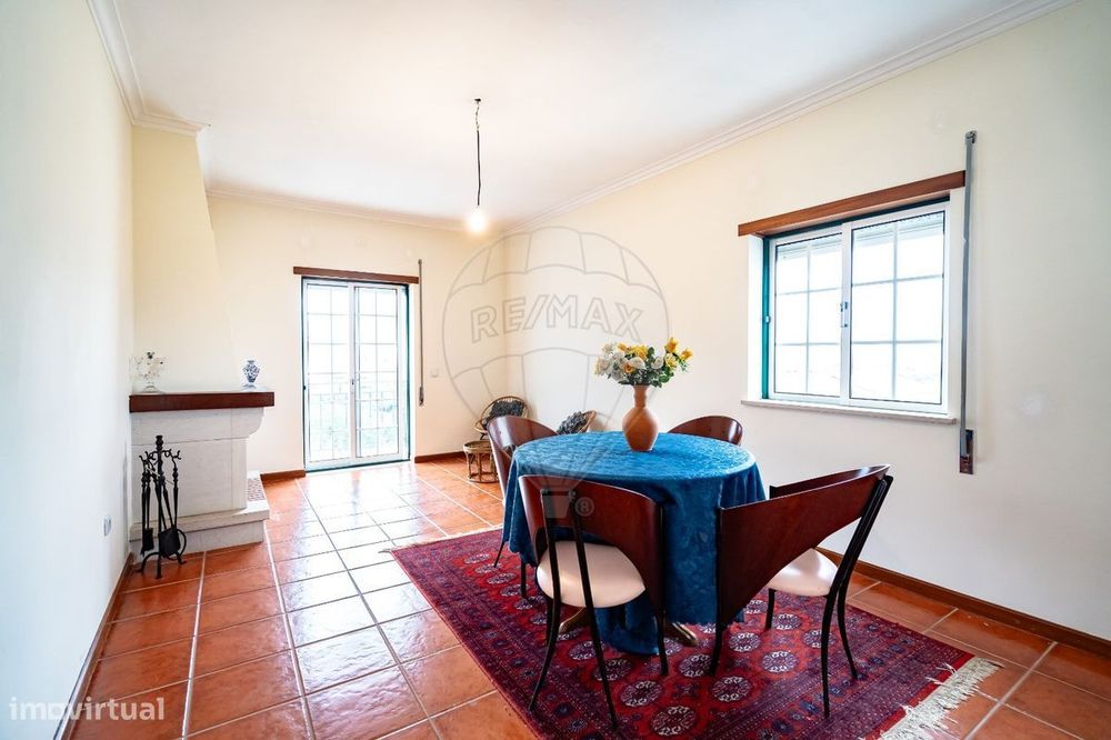 Apartamento T4 para arrendamento