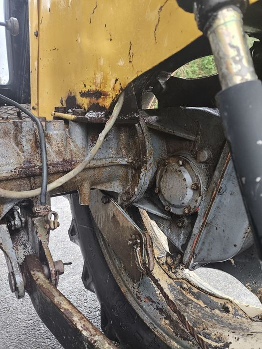 Ursus c330 ciągnik rolniczy sadowniczy