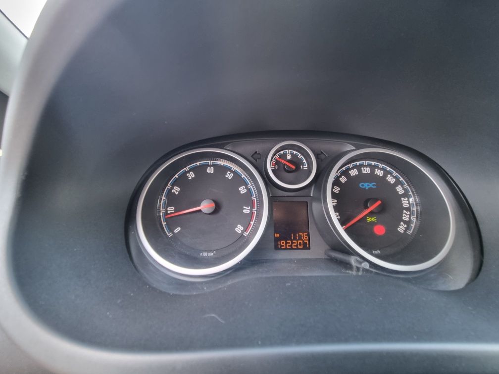 Opel Corsa D OPC 192KM
