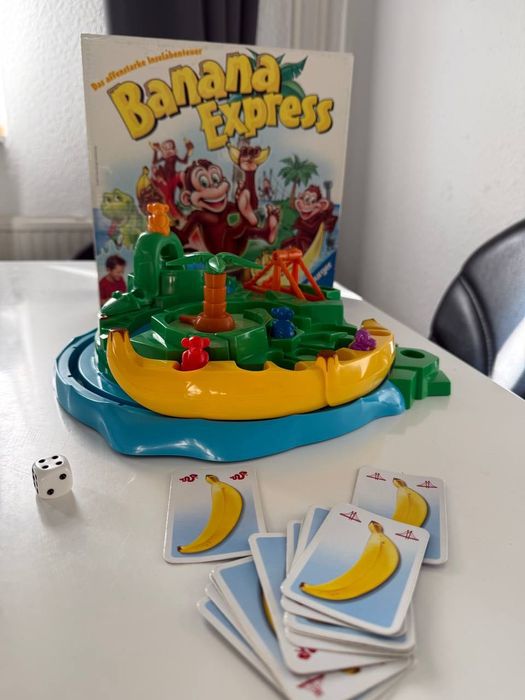Весела сімейна гра від Ревенсбургер «Банановий Експрес».