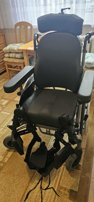 Wózek inwalidzki Inovys II firmy Vermeiren – stan idealny!