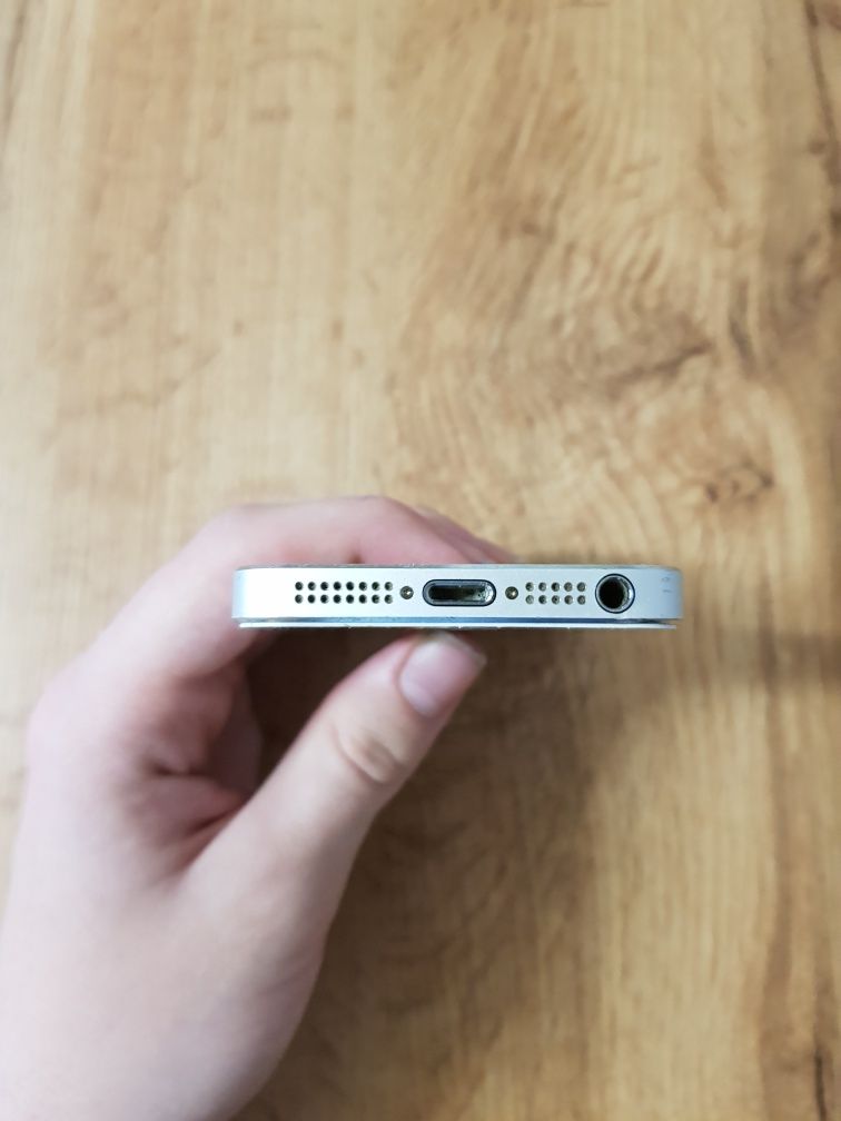 (NIEAKTYWNE DO 27.07) iPhone 5S 16GB A1457