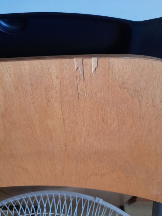 Krzesło barowe drewniane