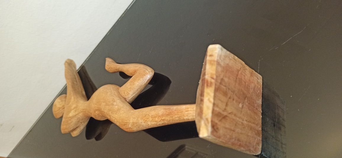 Figurka w drewnie Rzeżba tańczącej Kobiety Akt h 35 cm