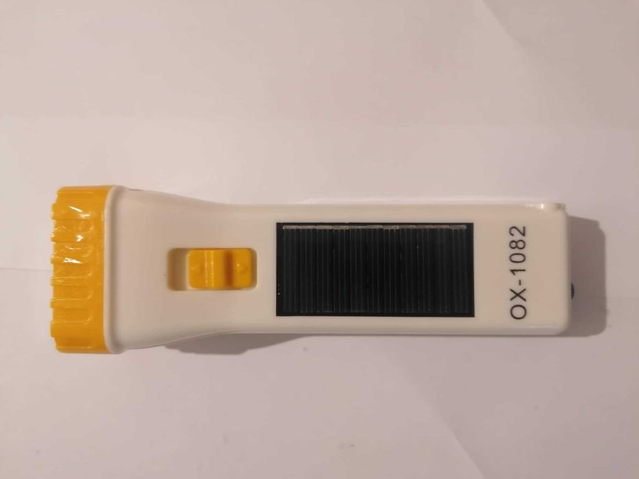 Latarka akumulatorowa , solarna led