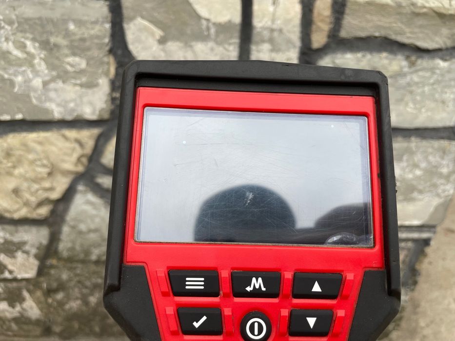 Milwaukee M12 PL/акумуляторний локатор мілвоке 12в