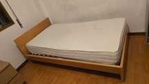 Cama de solteiro com colchão