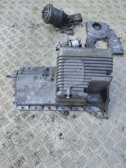 Двигун BMW м43b16 по запчастинах