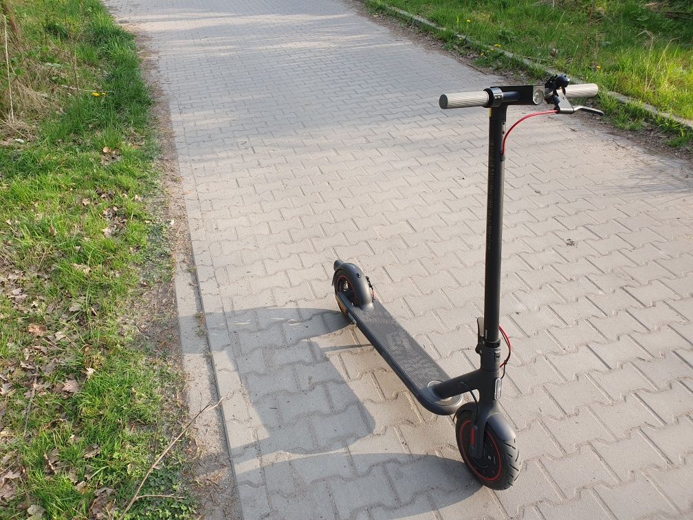 Xiaomi Mi 4 Pro electric scooter