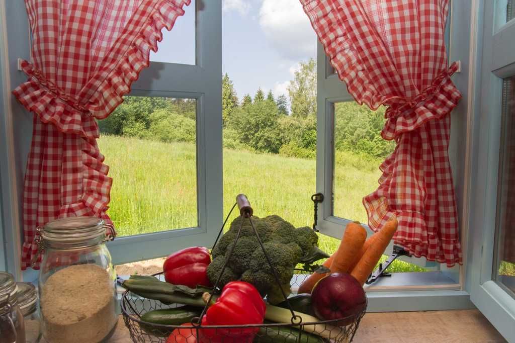 noclegi Bieszczady KAAJówka Ludowa Chata dom wakacje ferie w gó