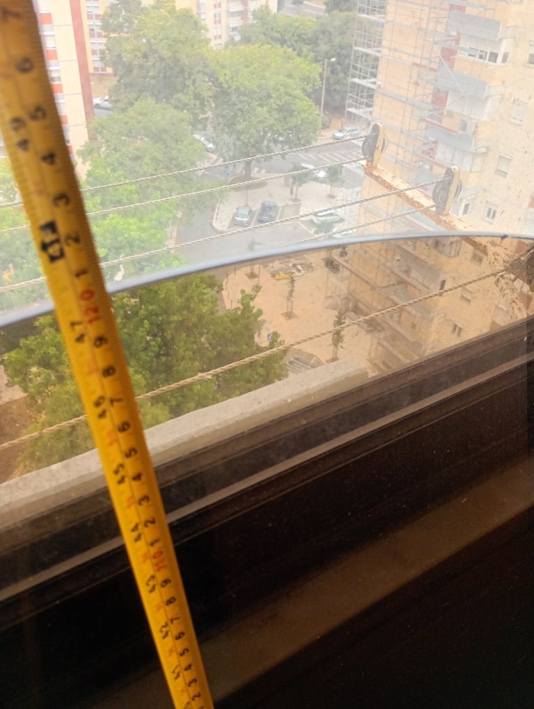 Vendo tampo de.mesa em vidro redondo