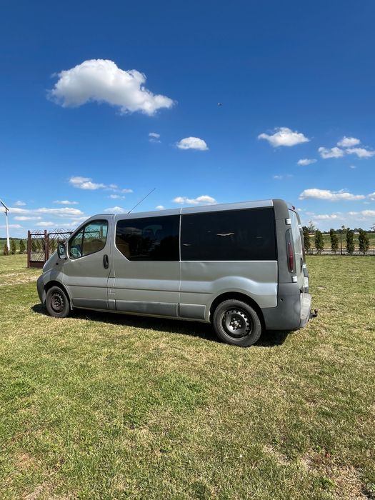 Opel Vivaro long
