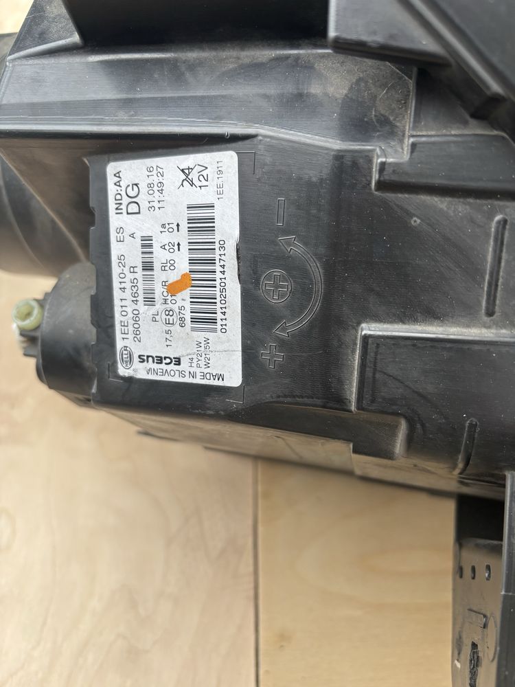 Reflektor Lampa lewy przód renault trafic III