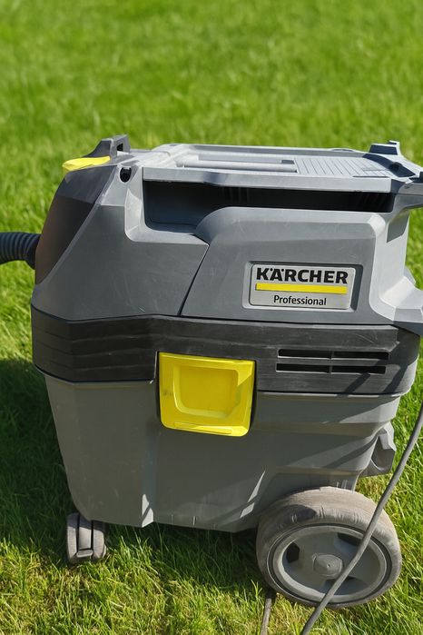 Пилосос KARCHER professional