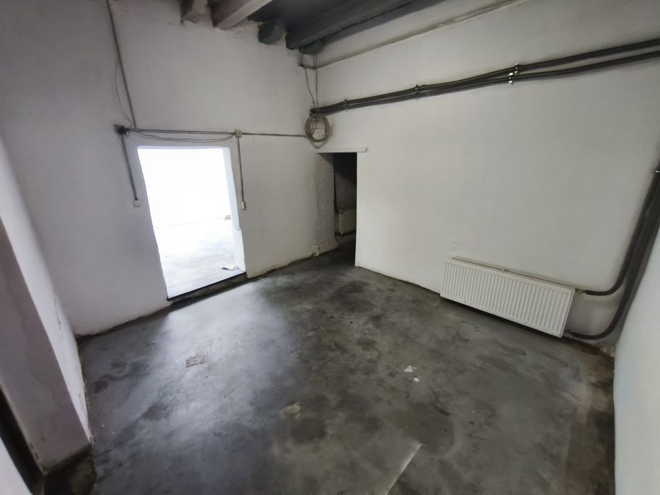 Hala garaż pomieszczenie ok 100m2 w bielawie