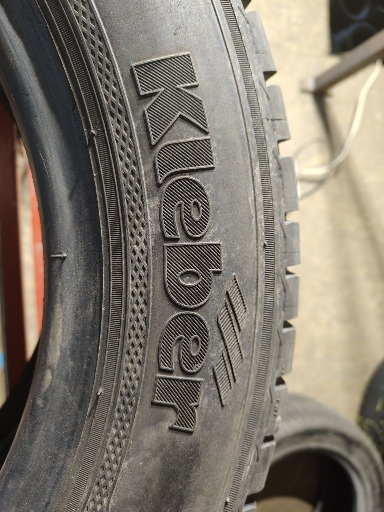 215/60R16C 103/101 T Kleber Transpro    Z536/10C
