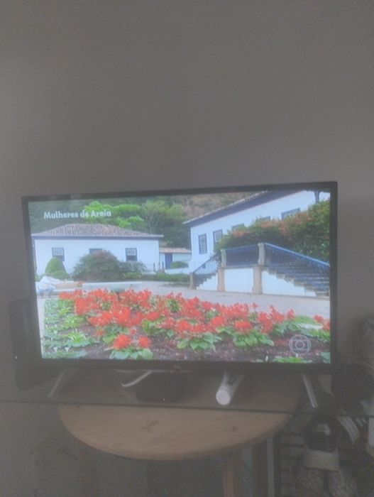 TV 32" TCL em perfeito estado