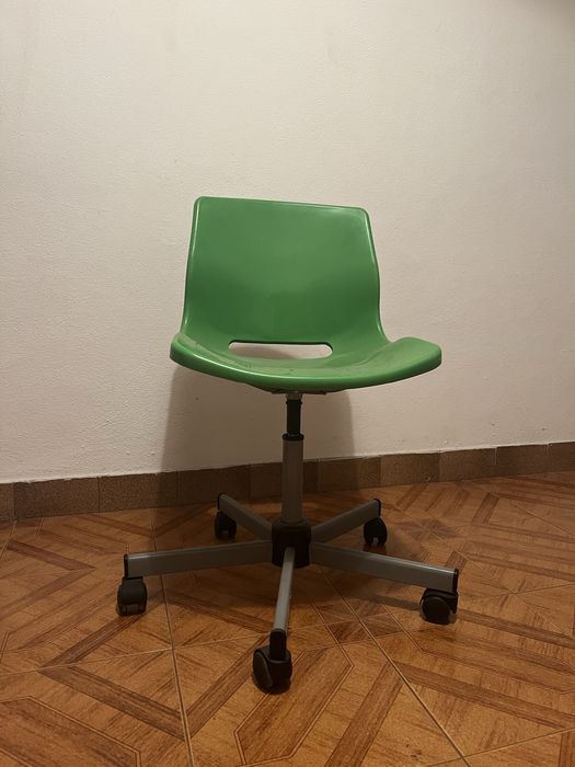 Cadeira verde/branca