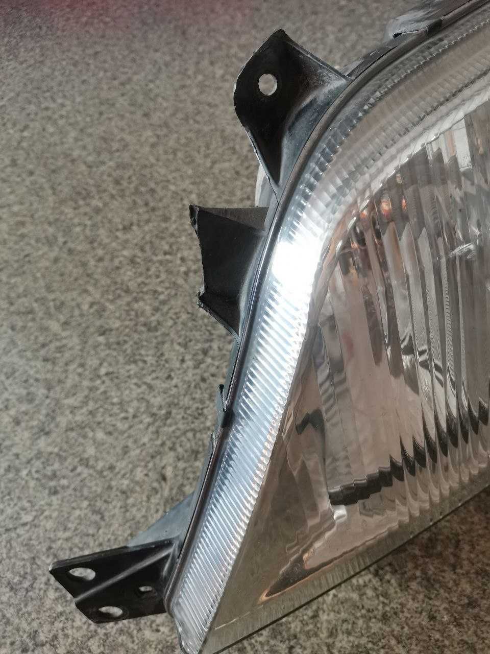 Lampa przód prawa Mercedes Sprinter Lift Adax Koźle