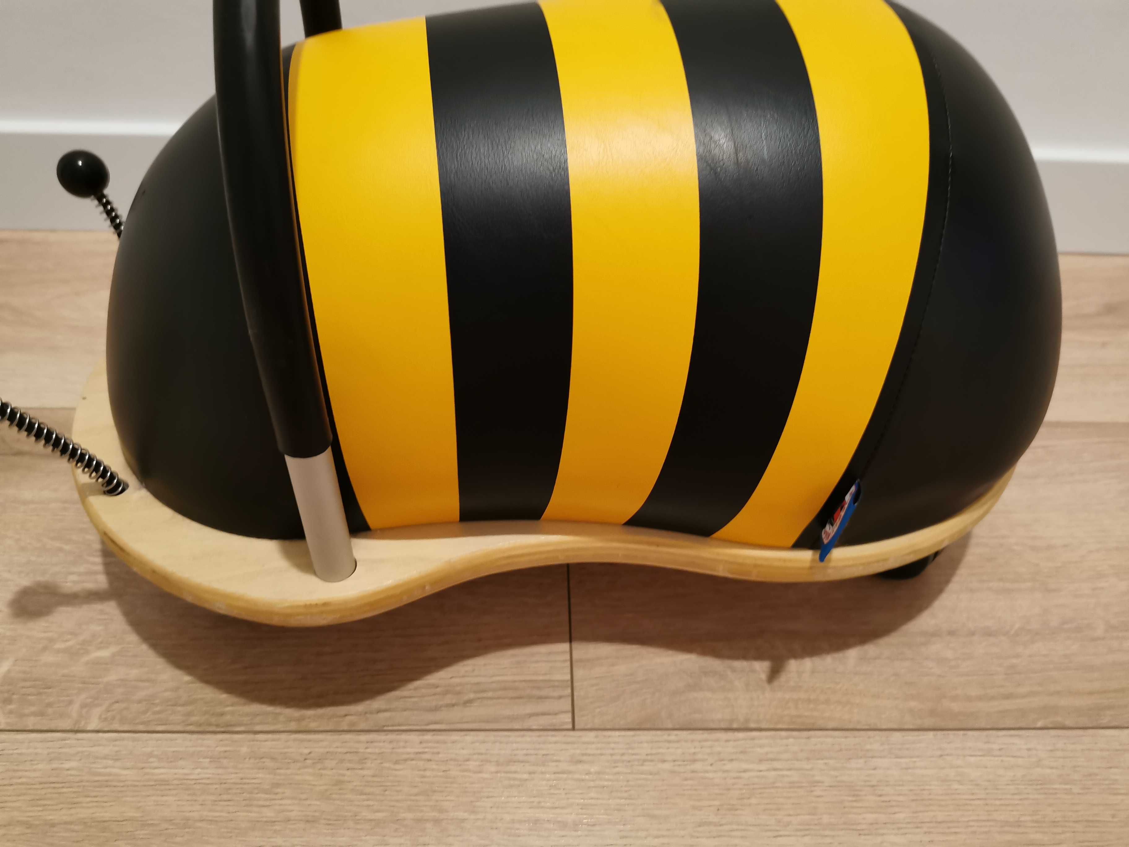 Jeździk Wheely Bug pszczoła