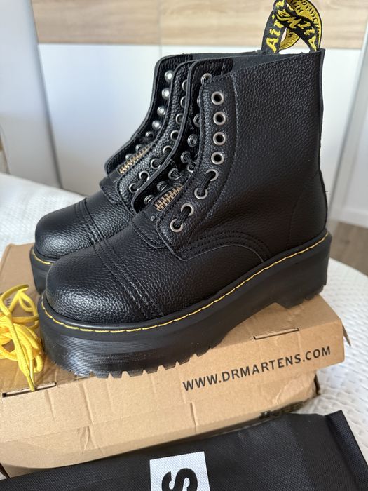 Botas DR Martens com fecho sinclair