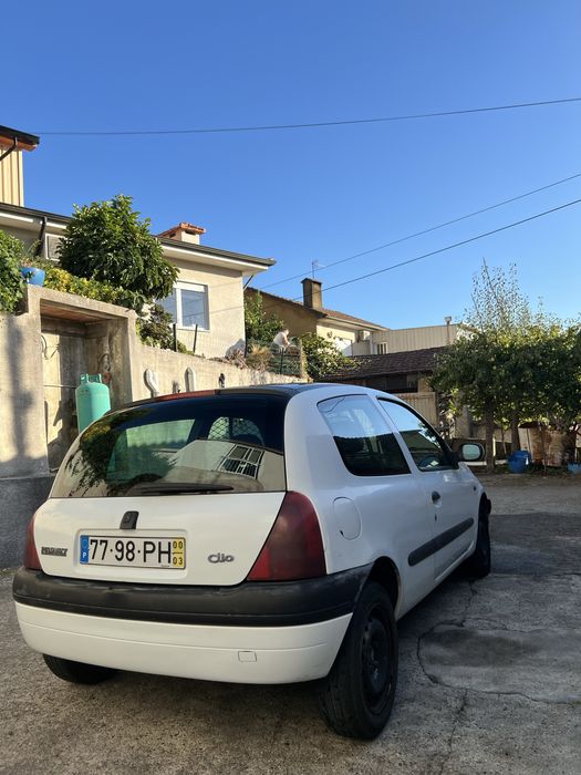 Renault Clio 2000