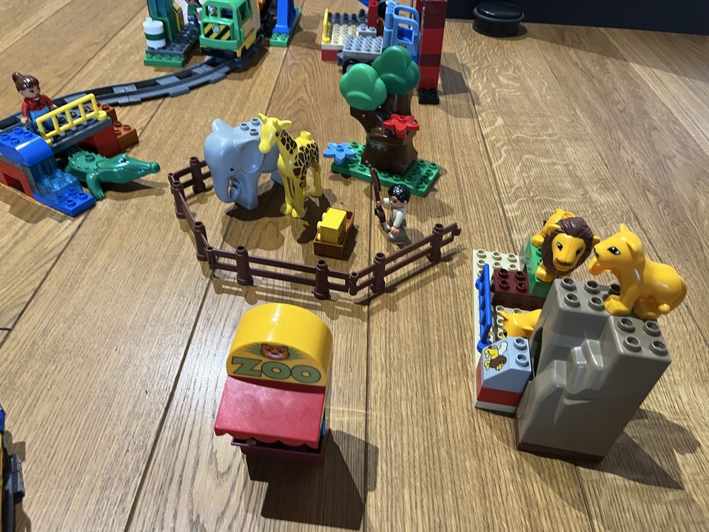 Lego Duplo 8 zestawów plus dodatki