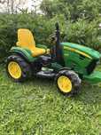Traktor peg perego ,john deere
