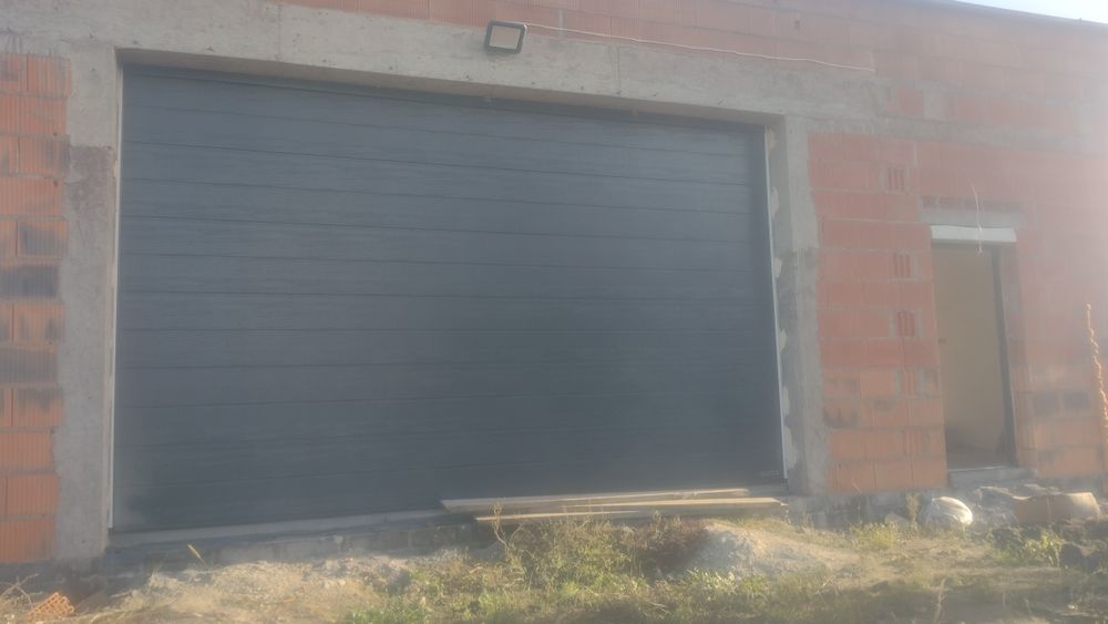 Nowa Brama Hormann 2500 x 2250 antracyt segmentowa ocieplona ręczna