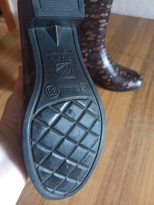 Резинові  чоботи.