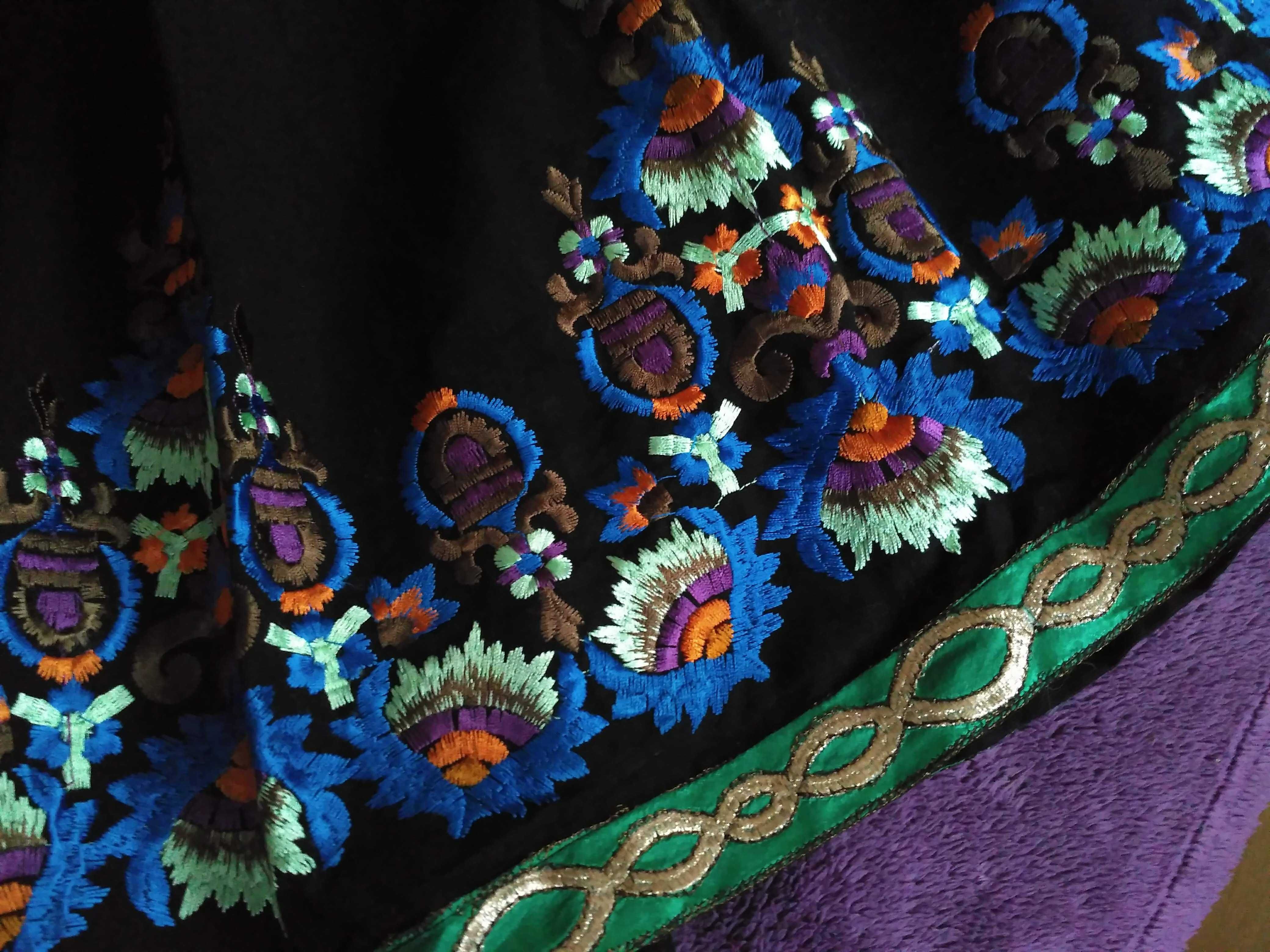 Piękna haftowana spódnica Asos, rozm. EU 36 - S, nowa, unikat