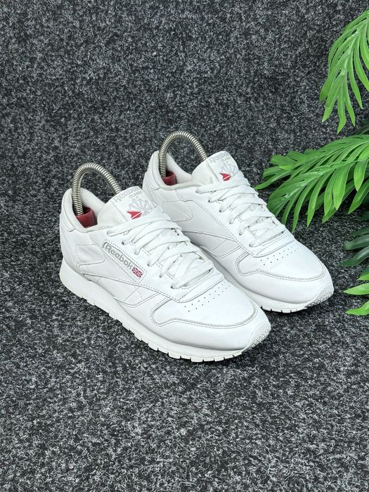 Кросівкі шкіряні Reebok Classic розміри 37,5 24 см