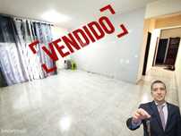 Apartamento com Varanda e elevador