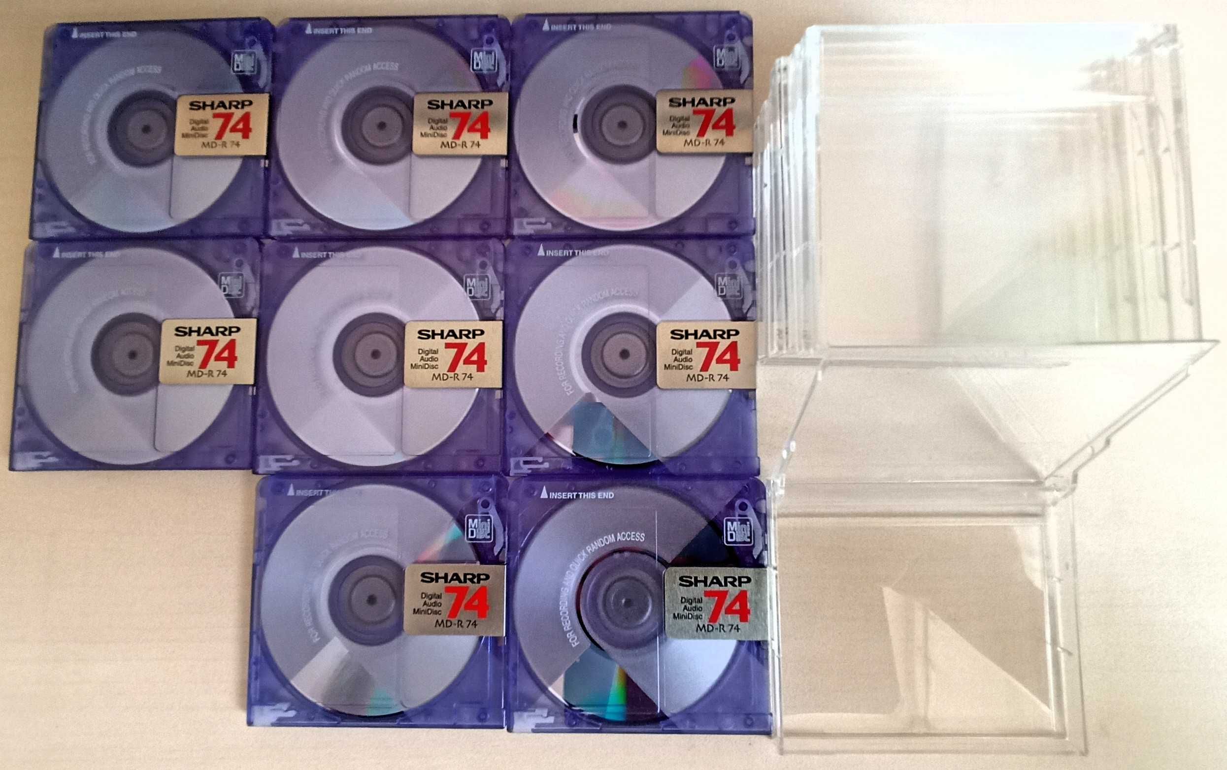 Pakiet 8 płyt MiniDisc SHARP MD-R 74 + pudełka typu CD