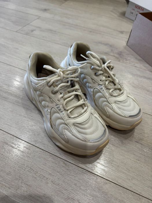 Продам кросівки жіночі Skechers Bobs Bamina