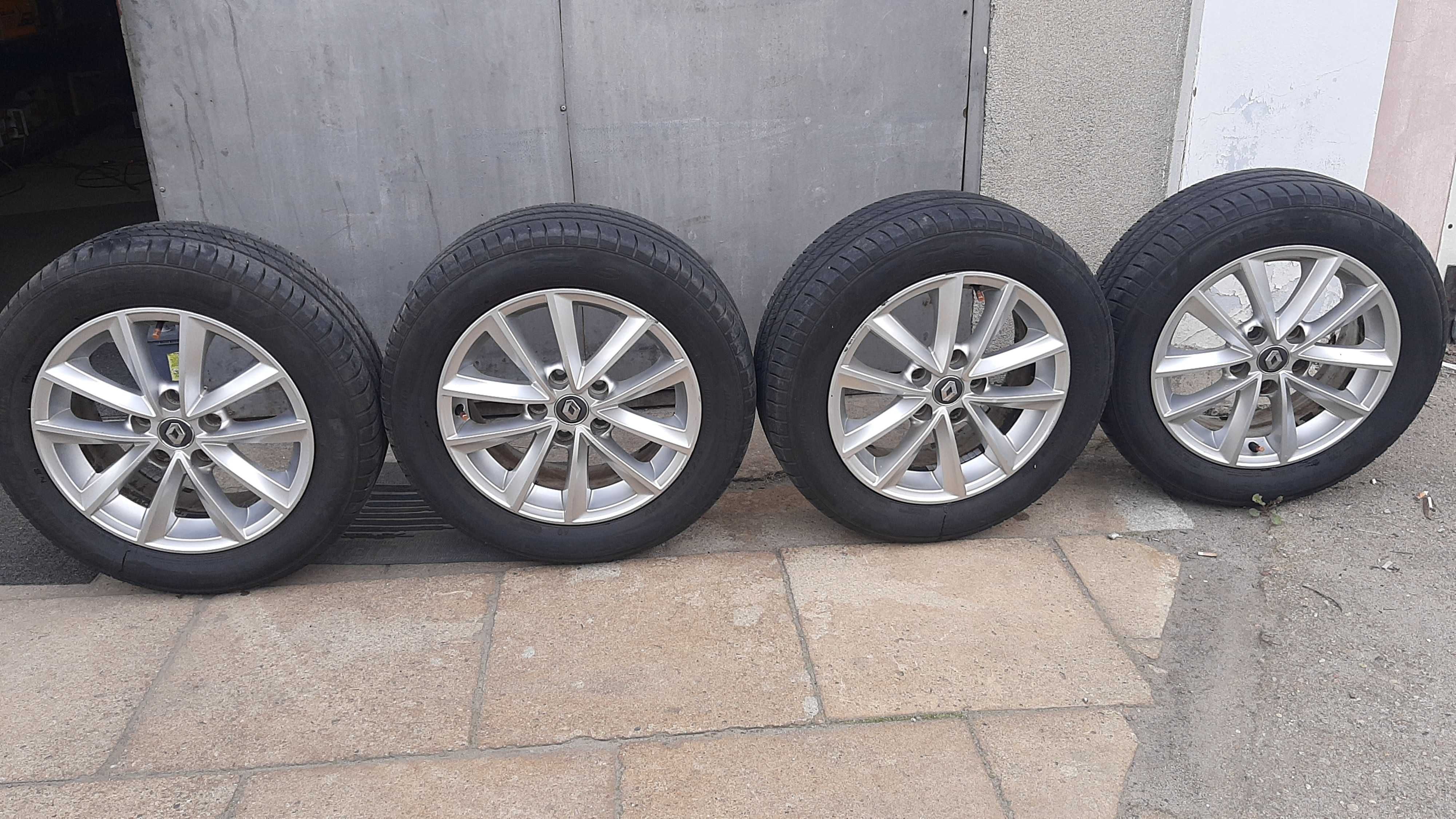 Felgi 16 z oponami z czujnikami Renault Megane 4.  NEXEN 205/55/R16