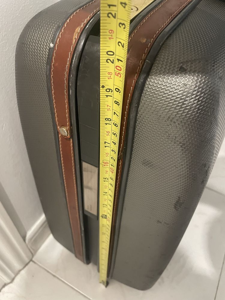 Mala de viagem Samsonite - porao