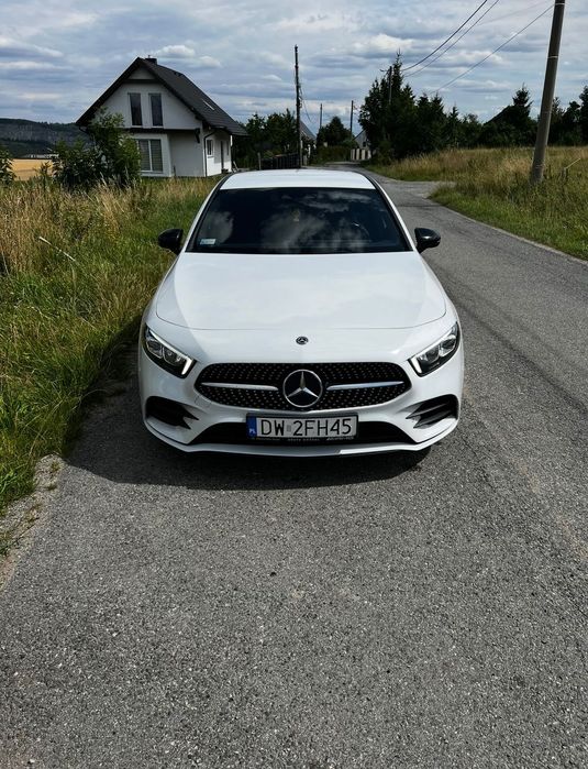 Mercedes-Benz Klasa A Mercedes-Benz A180 AMG Line