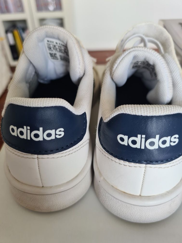 Ténis Adidas, sem atacadores em Pele, Tam.31