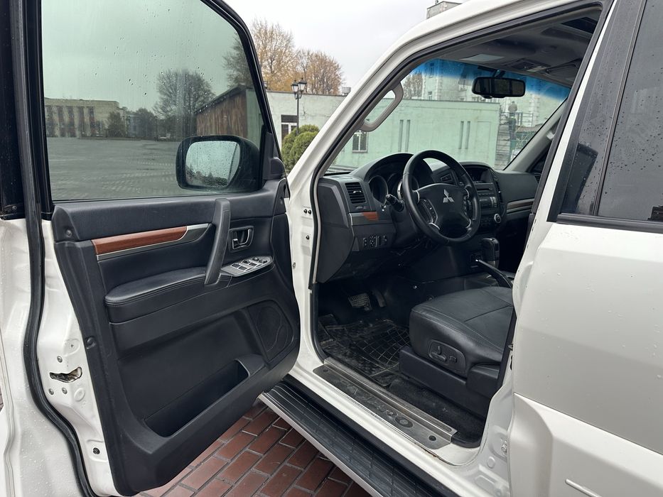 Продам Mitsubishi Pajero Wagon 2009 TDI 3.2 Дизель