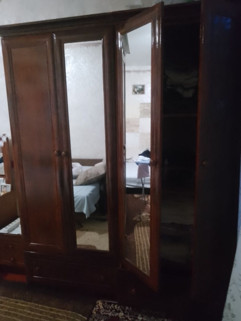 Продам шафу в гарному стані