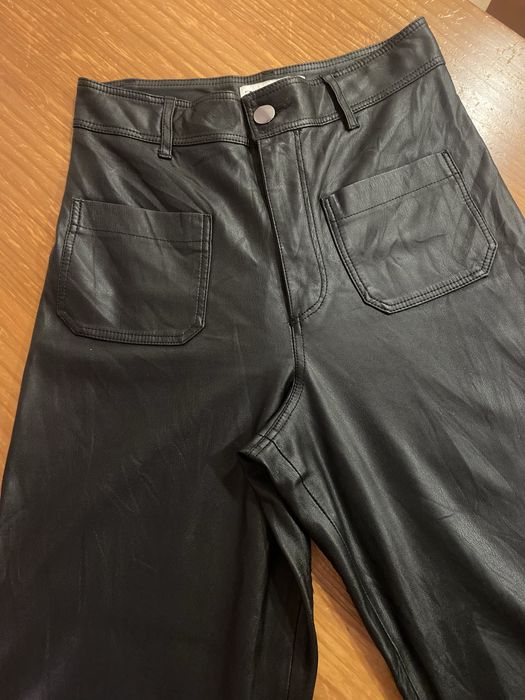 Calças 5€ / Casacos Sobretudo e mais peças em meu perfil