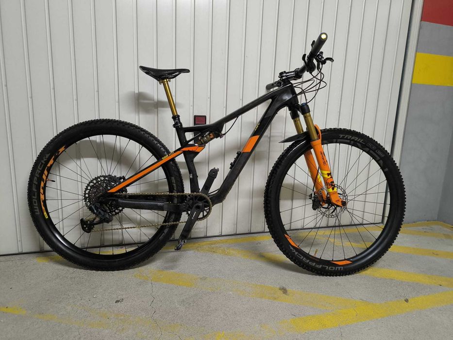 Bicicleta Cube AMD TEAM Edition