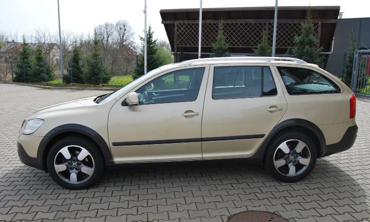 Skoda Octavia Scout 2.0 TDI DPF