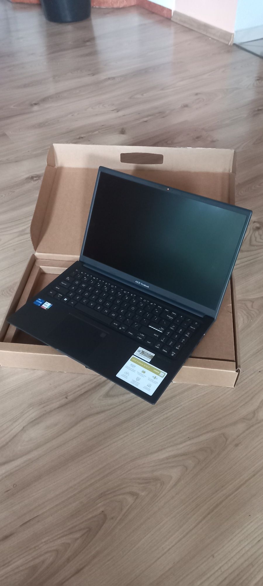 ASUS VivoBook 15