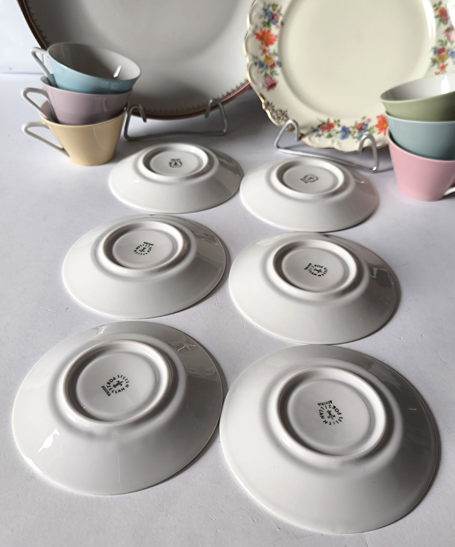 Filiżanki kolorowe 6 sztuk piękna stara porcelana