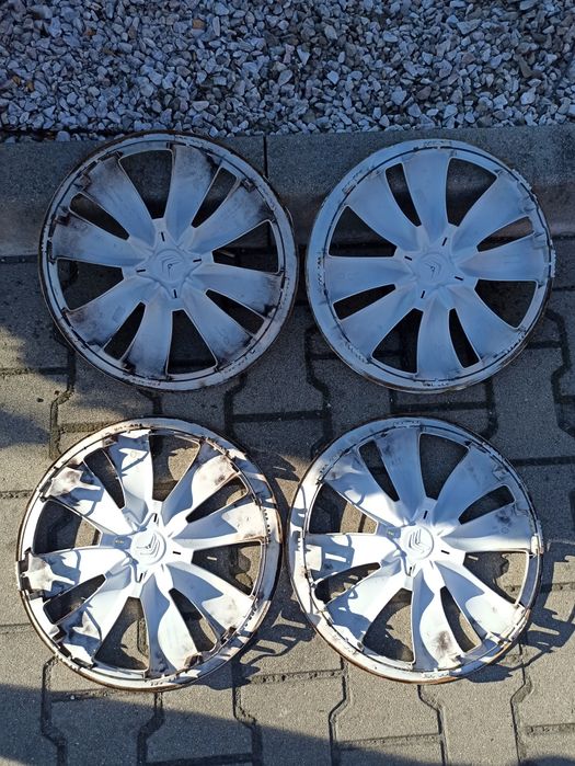 Oryginalne kołpaki Citroën 15" – komplet 4 szt., bardzo dobry stan