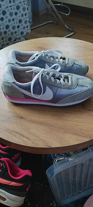 Oryginalne adidasy  marki Nike damskie