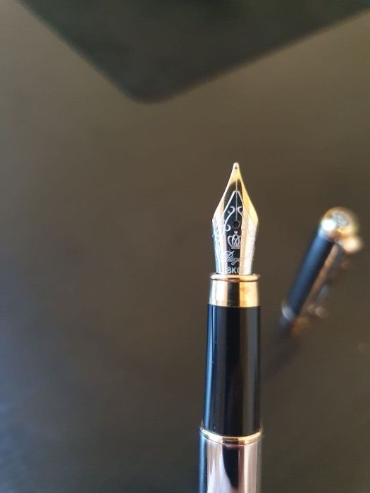 Комплект ручек (перо+роллер) в подарочном футляре, хром